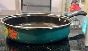 Nonsticky Pan