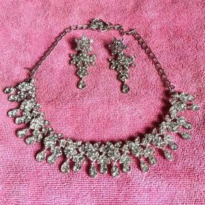 SLIVER PLATED AMERICAN DIAMONDJEWELLERY SET