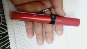 1 Matt And 1 Stick Beautiful Shades of Lipstick Buy 1🥳🥳 Get 1 FREE 🥳🥳