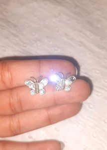🎀Korean Trendy Earrings And Many More😍🤌🏻
