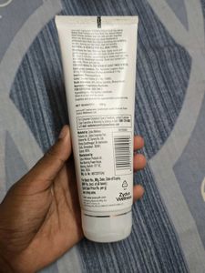 Everyuth Naturals Exfoliating Walnut Scrub