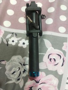 Extendable Selfie Stick - Black