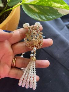 Avon Shweta Mayur Necklace.
