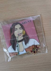 Elegant Gold-Tone Necklace