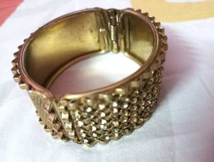 Sparkling Gold Tone Crystal Bangle Bracelet✨️