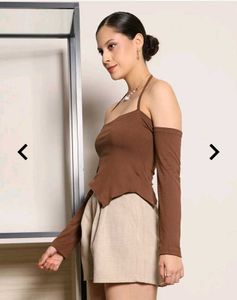 Chic Brown Off-Shoulder Top