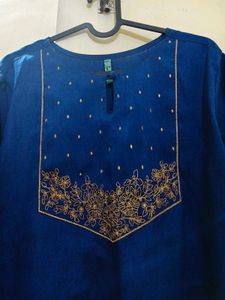 Elegant Blue Embroidered Kurta