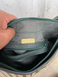 Vintage Daks Handbag In Very Good Condition