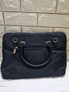 Van Heusen Women&#39;s Shoulder Bag