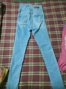 Light Wash Skinny Jeans