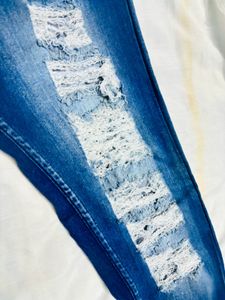 Blue Torned Jeans 👖