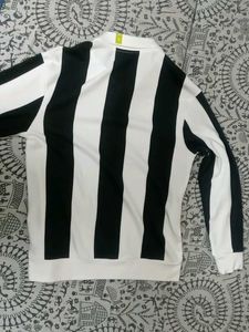 The World Awaits Black and White Top