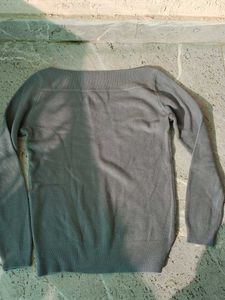 Elegant Grey Knit Sweater