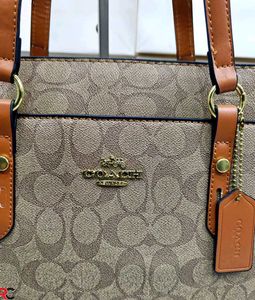 COACH*  *SIGNATURE TOTE BAG* *10A QUALITY*