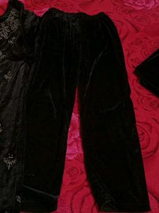 Vintage Velvet Embellished Kurti Set