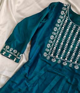 Dual-Tone Sea Green Kurti – Elegant Festive Wear!