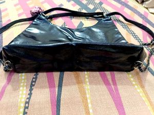 Butterfly Black Handbag Cum Backpack