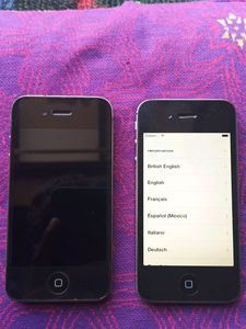 Two Apple Iphone 4s