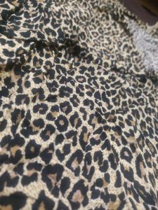 Gisl Tigerprint Top