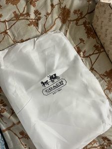 100% Auntentic Coach Tote Bag At Lowest Price