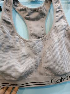 🇬🇧 Calvin Klein Imported Sports Bra