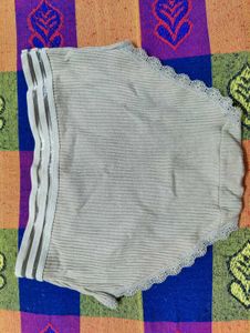 Ribbed olive panty