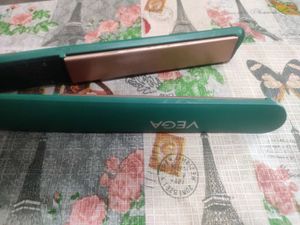 Vega Hair Straightener🦋