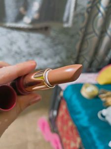 Lakme Lipstick UN1 Nude Muse