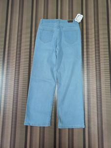 Y-22 Size 30 Straight Women Denim Jeans