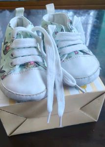 baby shoes