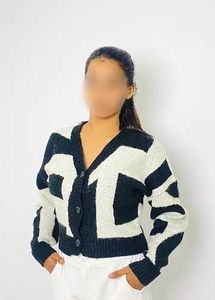 Stylish Black &amp; White Cardigan