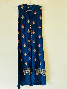 Elegant Embroidered Kurta