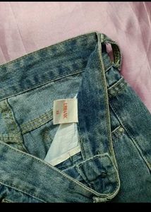 Urbanic Jeans, Fit 24/25/ Brand New