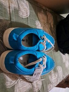 Sports Shoes