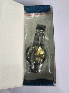 Gorgeous Looking Brand New Watch with Packing