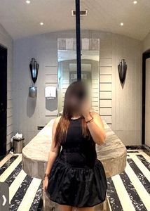 Elegant Black Maxi Dress