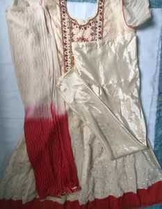 Women Embroidered Ethnic Set