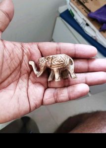 Small Brass Two Elephant And Vase.
