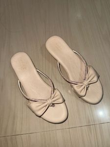 Bow Detail Thong Sandals