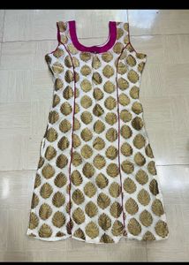 Elegant Dual-Tone Anarkali Gown