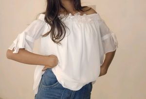 White Flowerey Top