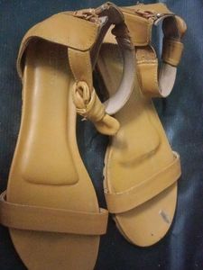 Sandal