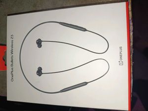 Skullcandy smokin buds and oneplus wireless blueto