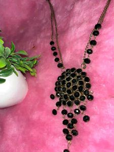 Neck Piece And 2 Earings