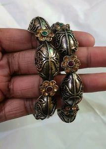 2 Pairs Of Silver Bangles
