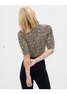 Gap Floral Print Mock Neck Slim Fit Top