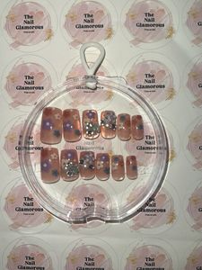 Floral Press-On Nails