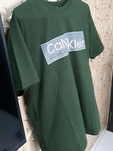 Calvin Klein Tshirt Size 40