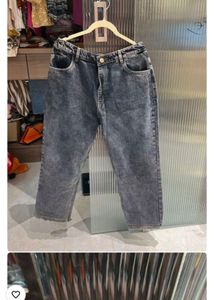 Combo 3 Tops And 1 Baggy Jeans