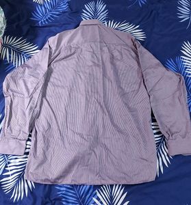 L Size Shirt Like New, No Flaws. Wore Just One Time.